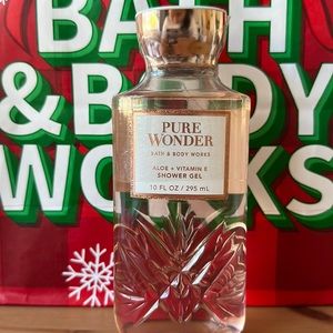 NWT pure wonder bath and body works shower gel 10 fl oz